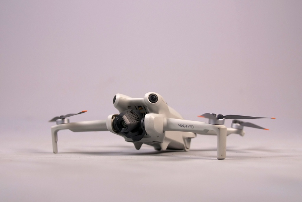 DRON DJI MINI 4 PRO (HD)