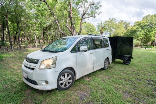 [RENTVAN] Van de 8 Pasajeros con Porta Equipaje